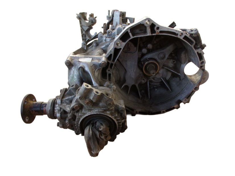 Transmission Nissan X-Trail 4x4 2.2 dCi 100 kW, year 2004