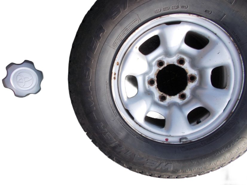 Winter tire set Toyota 7x15 6x139.7x92.5 - 235/75/15 105S COOPER