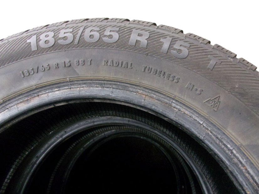 Winter tire 185/65/15 88T BARUM Polaris 3