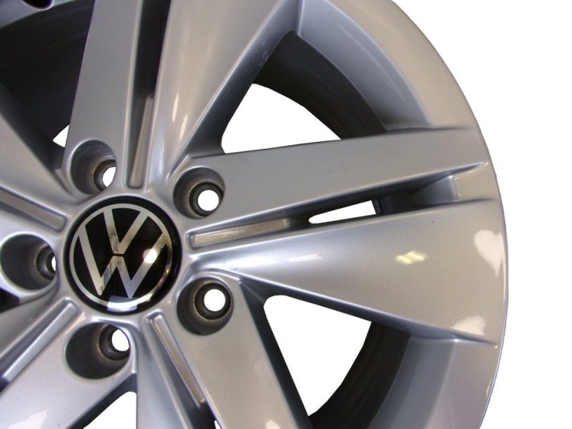 Alu kolo originál Volkswagen 7x16 ET48 - 5x112x57 - 5H0601025, se středovými krytkami