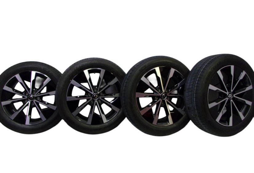 Letná obutá súprava Renault, disky 6,5x18 ET38 5x114,3x66, pneu 195/60/18 96H GOODYEAR