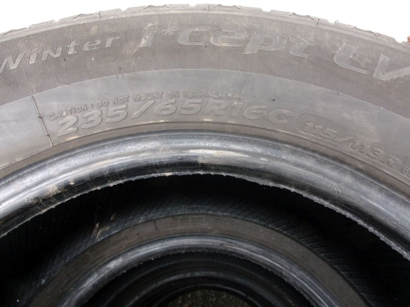 Winter truck tire 235/65/16C 115/113R HANKOOK Winter i*cept LV