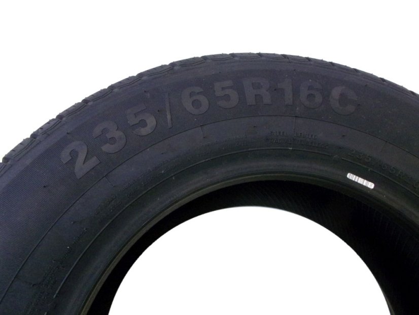 Winter truck tire 235/65/16C 115/113R TOMKET Snowroad VAN3 8PR