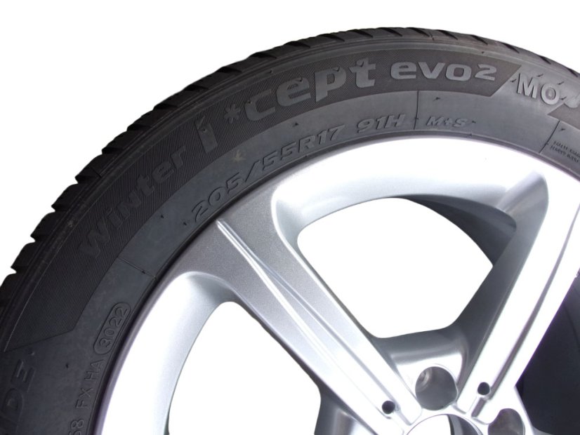 Mercedes-Benz winter tire set, wheels 6.5x17 ET44 5x112x66.5, tires 205/55/17 91H HANKOOK