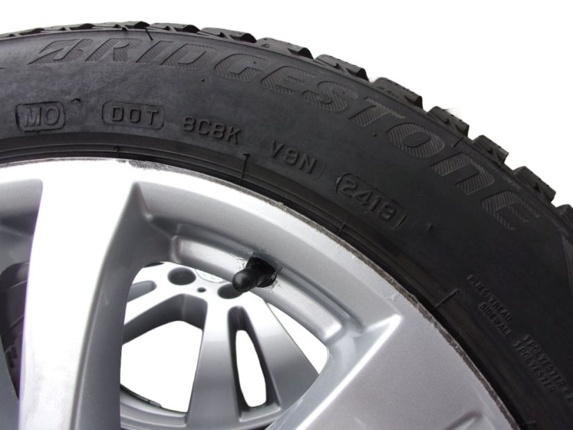 Winter tire set Rial 7x16 ET38, 5x112x66.5 - 205/55/16 91H BRIDGESTONE Blizzak LM001