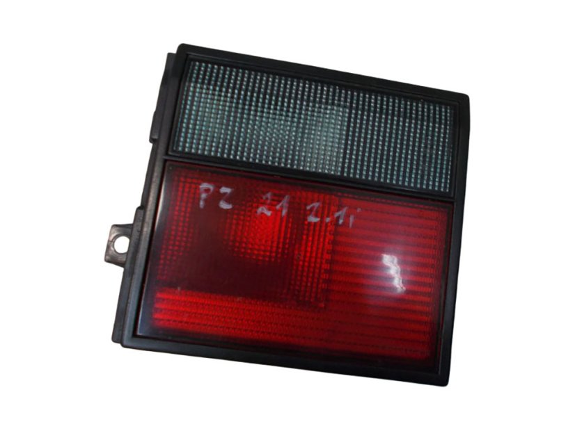Feu arrière droit du coffre Renault R21 1986-1989