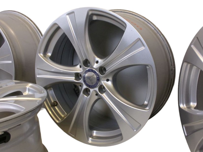 Mercedes-Benz 8x18 ET38 5x112x66.5 A2534010800