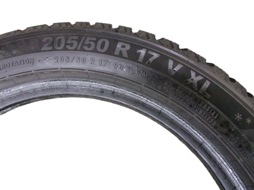 Zimní pneumatika 205/50/17 93V SEMPERIT Speed-Grip 5
