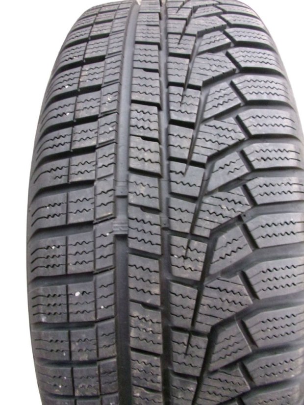 Winter tire set Mercedes-Benz alloy wheels 6.5x16 ET44, 5x112x66.5 A1774011100 - 205/60/16 92H HANKOOK Winter i*cept Evo 2