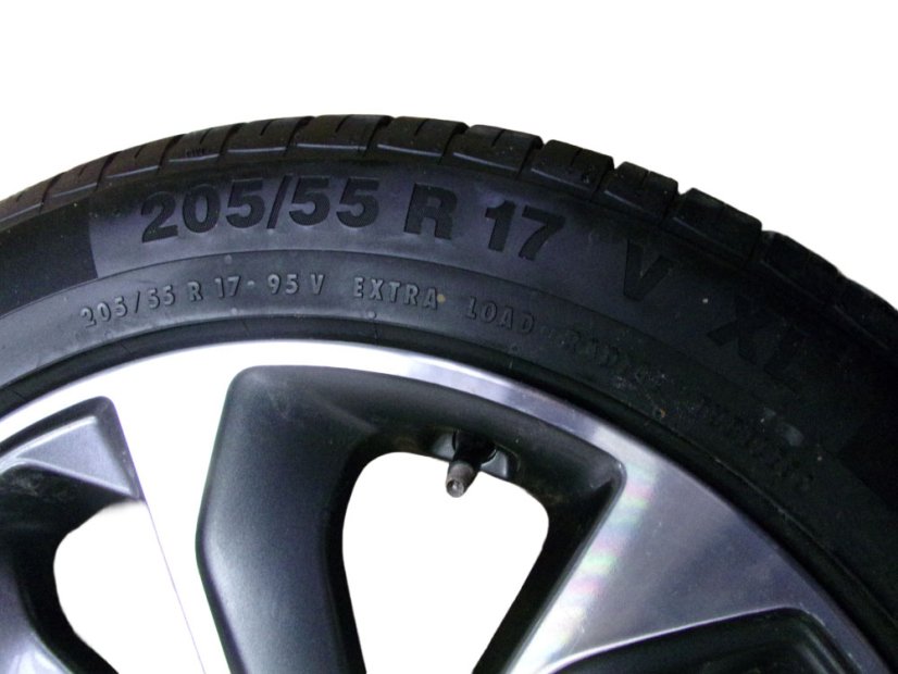 Summer tire set Kia, wheels 6.5x17 ET49 - 4x100x54, tires 205/55/17 95V CONTINENTAL ContiPremiumContact 5