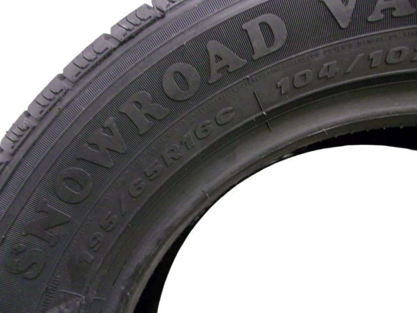 Winter truck tire 195/65/16C 104/102T TOMKET Snowroad Van 8PR