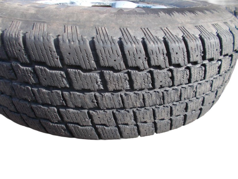 Winter tire set Toyota 7x15 6x139.7x92.5 - 235/75/15 105S COOPER