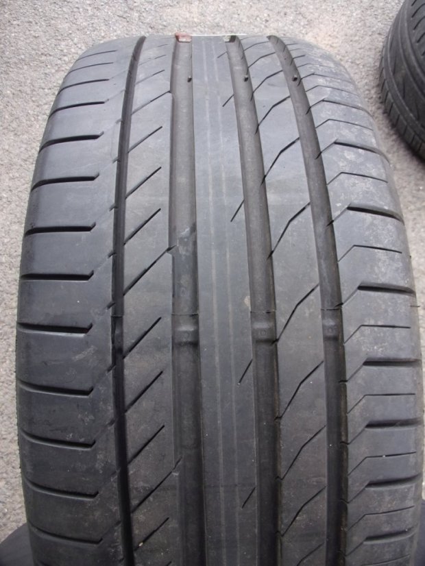 Letná obutá sada Mercedes-Benz, disky 8x18 ET67 5x112x66,5 A7514011302, pneu 255/55/18 105W CONTINENTAL