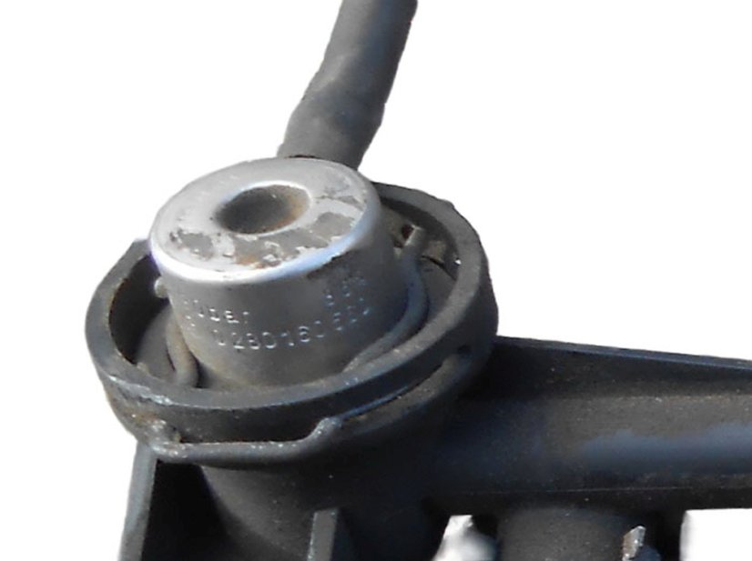 7700273495 Listwa wtryskowa kompletna Renault Megane I 1.6i