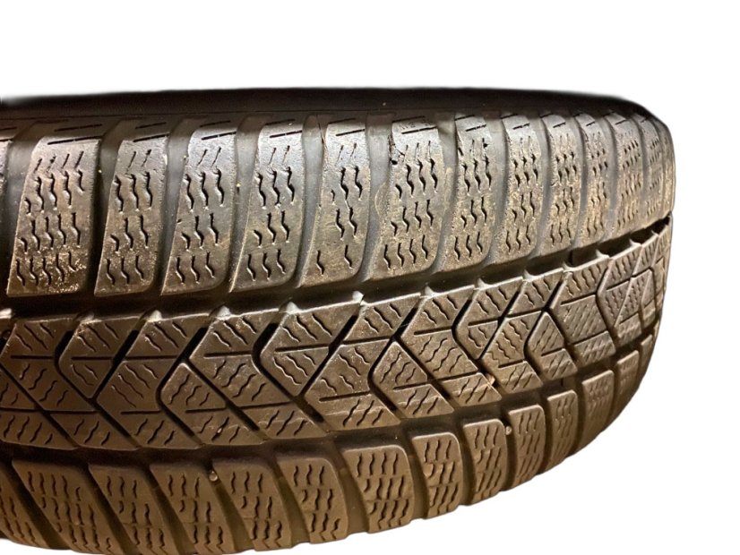 Winter tire set Volkswagen, wheels 6.5x16 ET48 5x112x57, tires 205/60/16 96H PIRELLI Sottozero 3 Seal