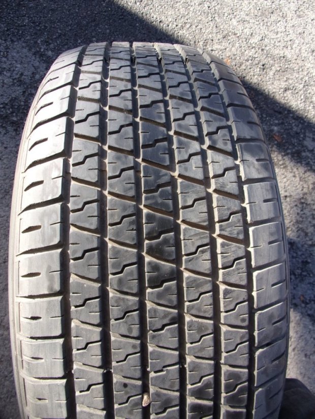 Summer tire 255/60/15 102H TOYO 600+4