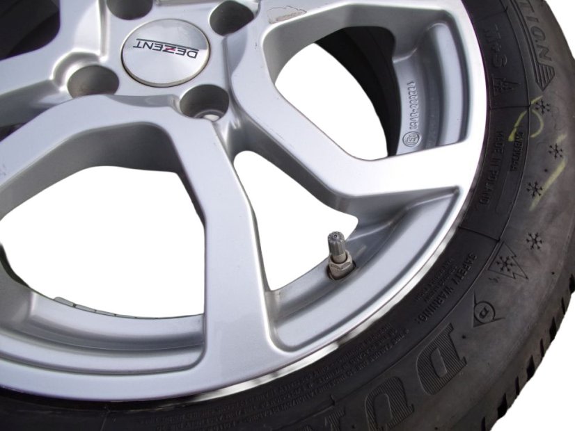 Mercedes-Benz tire set - dual mounting, wheels 5x15 ET32 + 5.5x15 ET42 4x100x60, tires 165/65/15 DUNLOP winter + 185/60/15 DUNLOP summer