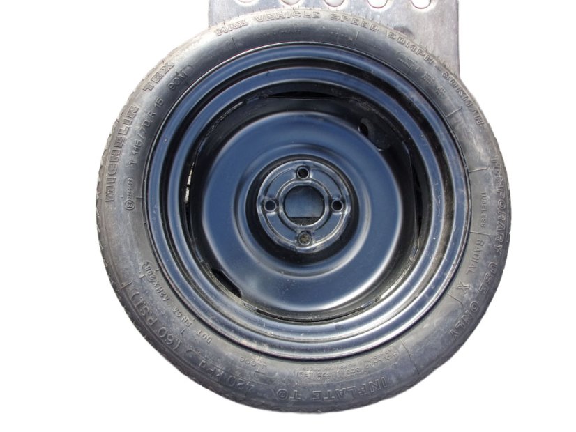 Volkswagen 3.5x15 ET40 4x100x57 - 115/70/15 MICHELIN - reserve (narrow)