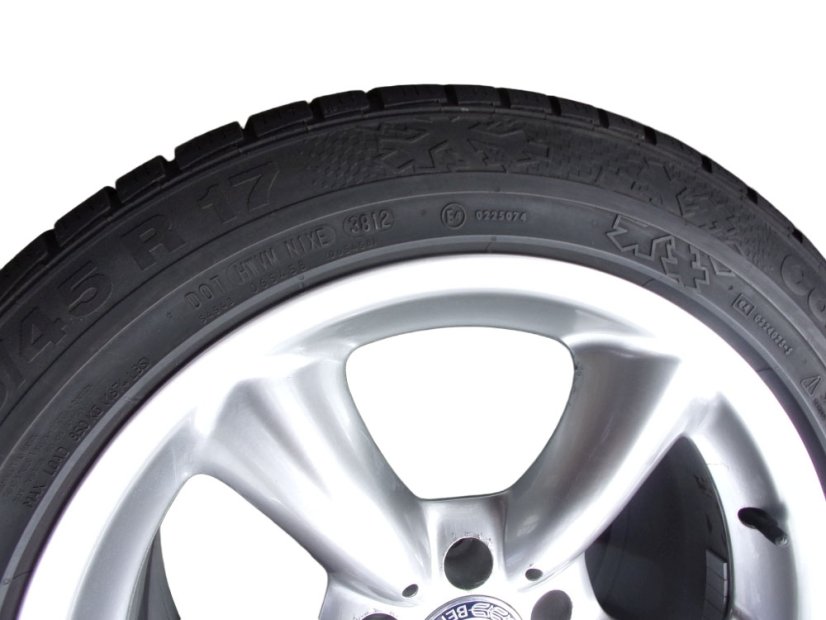 Winter tire set Mercedes-Benz 8.5x17 ET35 5x112x66.5 2304010002 - 255/45/17 102V CONTINENTAL ContiWinterContact TS810S