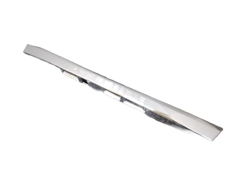 Renault Latitude trunk lid trim