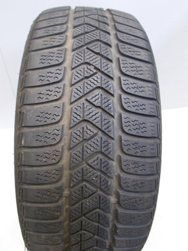 Winter tire 225/45/19 96V PIRELLI Sottozero 3