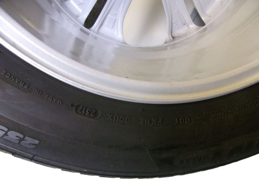 Mercedes-Benz winter tire set, alloy wheels 7.5x17 ET36 5x112x66.5 A2534010600, tires 235/65/17 104H MICHELIN Latitude Alpin