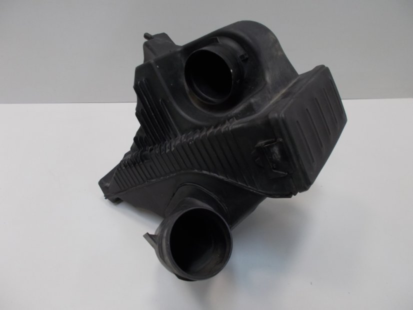 8200212533, 8200250760 Pokrywa filtra powietrza Renault Modus 1.5 dCi