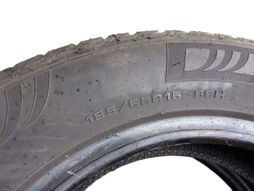 All-season tire 185/65/15 88H FULDA MultiControl