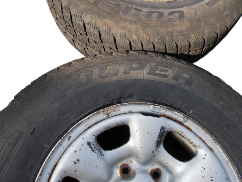 Winter tire set Toyota 7x15 6x139.7x92.5 - 235/75/15 105S COOPER