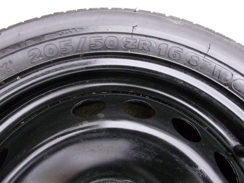 Rezerva (plná šířka) Volvo 6,5x16 ET43 - 205/50/16 MICHELIN