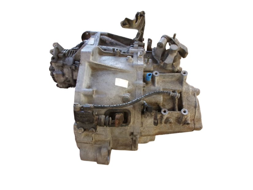 Transmission Nissan X-Trail 4x4 2.2 dCi 100 kW, year 2004