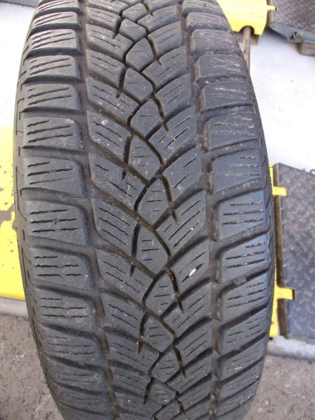 Winter tire 195/65/15 91H FULDA Kristall Control HP 2