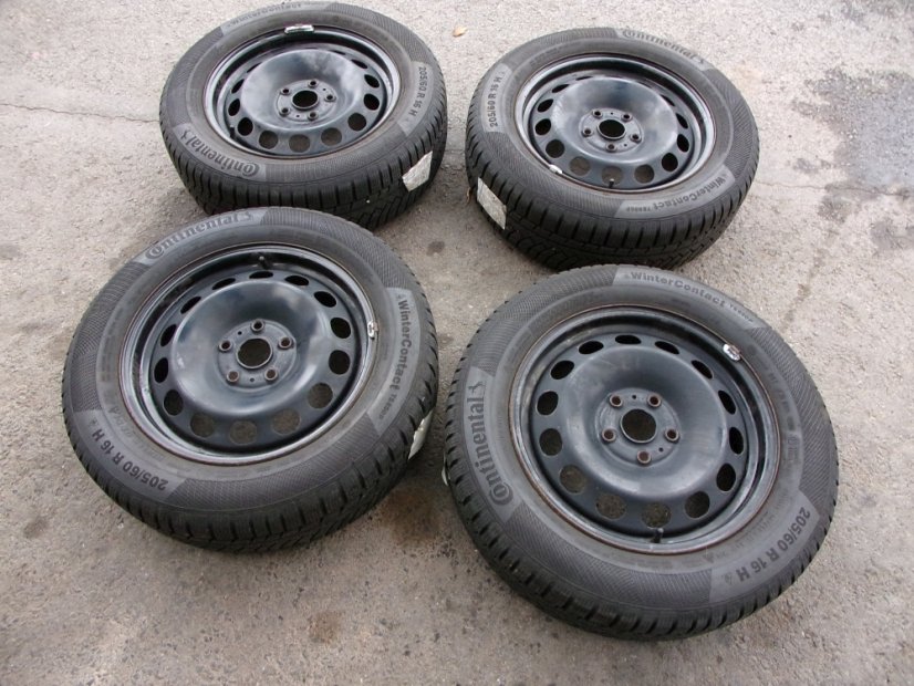 Winter tire set of Volkswagen, Seat, Skoda 6x16 ET43 5x112x57 5Q0601027AM/BX - 205/60/16 92H CONTINENTAL WinterContactTS850P