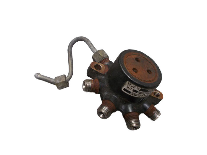8200057345, 8200057232 Fuel distributor Renault Megane II, Scenic II 1.5 dCi