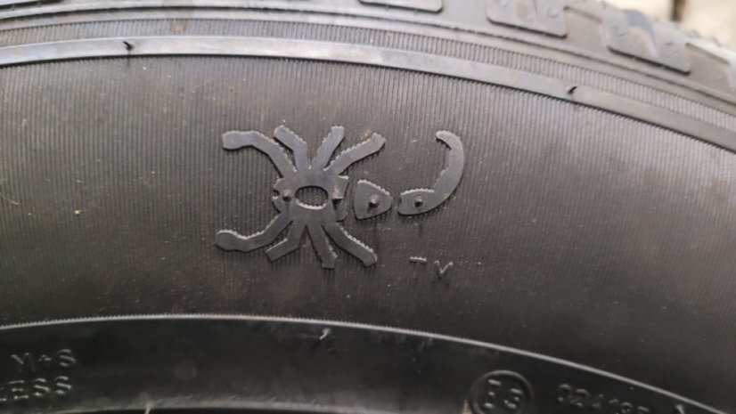 Zimní pneumatika 235/60/18 103H PIRELLI ScorpionTM