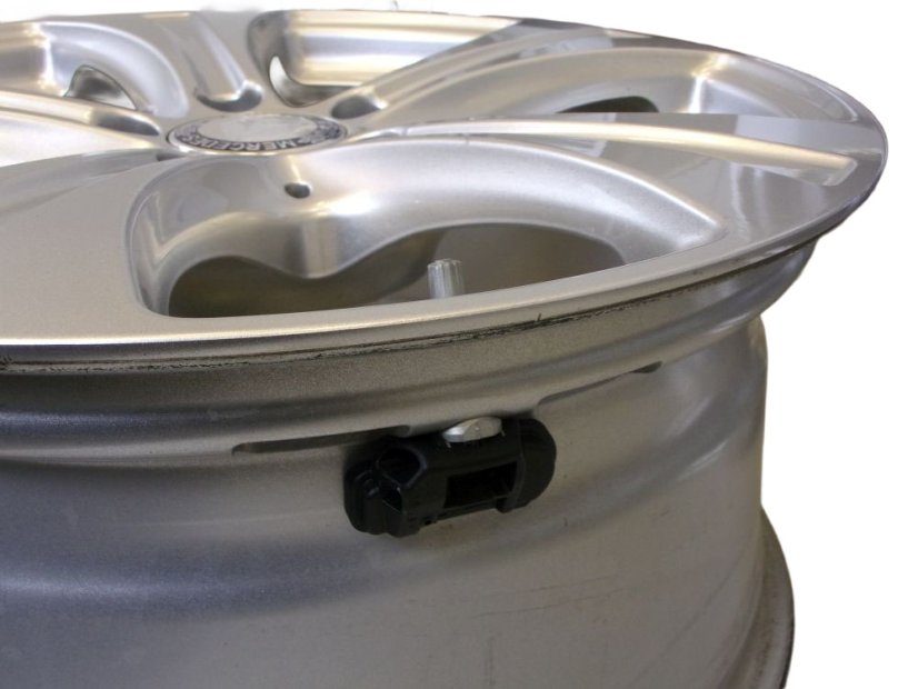 Mercedes-Benz 8x18 ET38 5x112x66.5 A2534010800