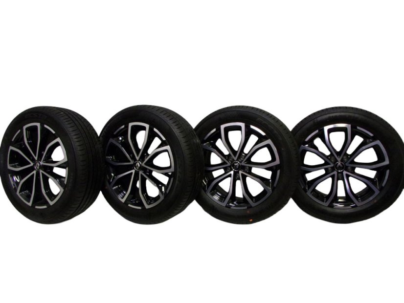 Summer tire set Renault, wheels 7x18 ET40 5x114.3x66, tires 215/55/18 95H KUMHO
