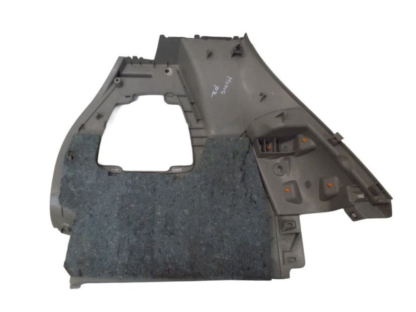 8200213661 Plastic in Renault Modus trunk