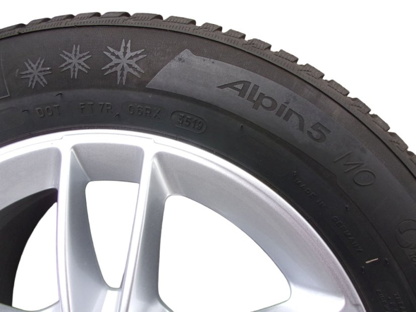 Winter tire set Mercedes-Benz alloy wheel 6.5x16 ET44 5x112x66.5 A1774010100 - 205/60/16 92H MICHELIN Alpin 5