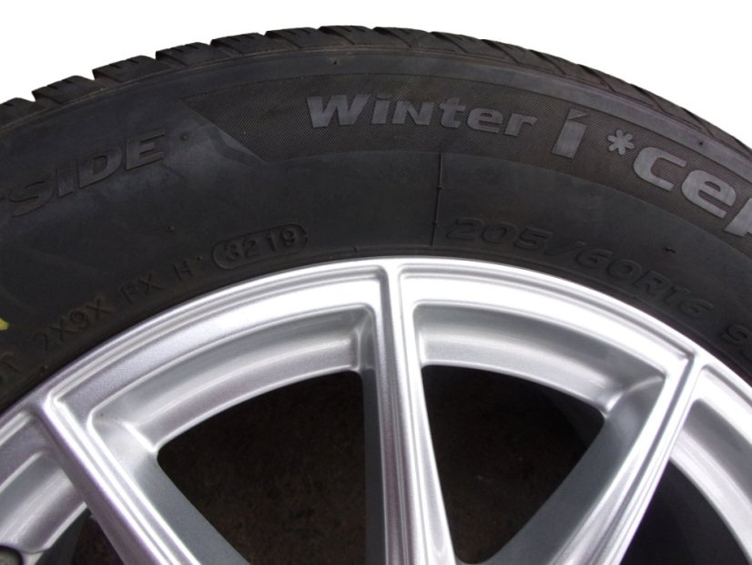 Winter tire set Mercedes-Benz alloy wheels 6.5x16 ET44, 5x112x66.5 A1774011100 - 205/60/16 92H HANKOOK Winter i*cept Evo 2
