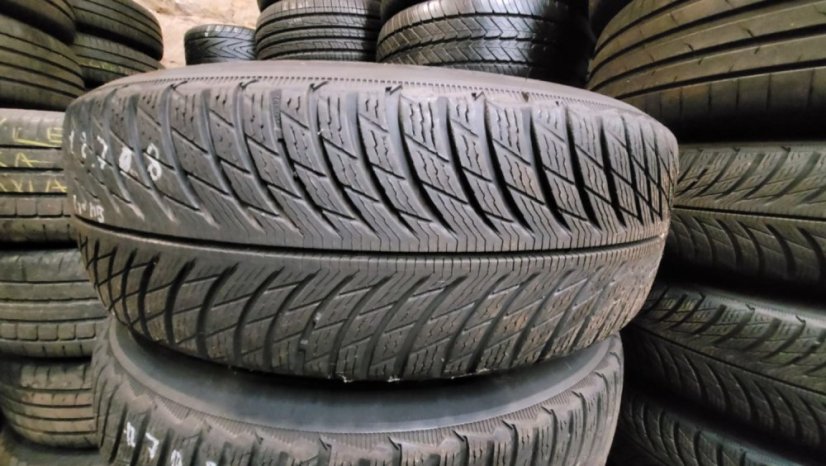 Zimní obutá sada Mercedes-Benz, disky 6,5x17 ET44 5x112x66,5 - pneu 215/65/17 99H MICHELIN Pilot Alpin 5
