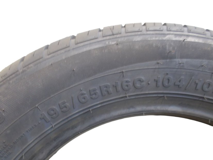 Summer truck tire 195/65/16C 104S TOMKET Van 3 8PR