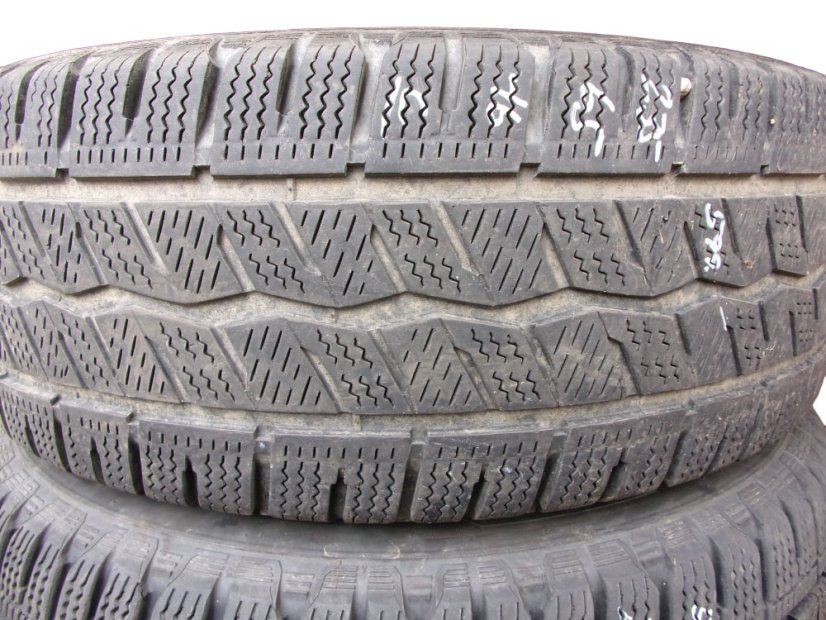 Winter truck tire 235/65/16C 115/113R HANKOOK Winter i*cept LV