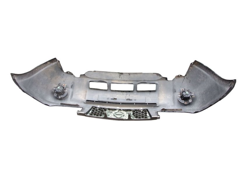 62022E0040 Front bumper Nissan X-Trail 2004