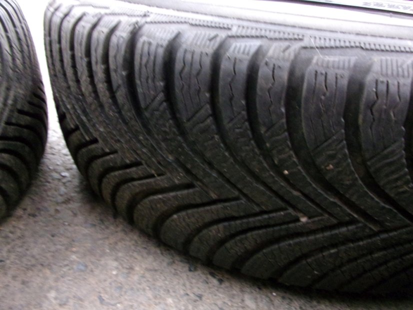 Winter tire set of Volkswagen, Seat, Skoda 6x16 ET43 5x112x57 5Q0601027 - 205/60/16 92H MICHELIN Alpin 5