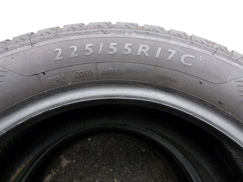 Summer truck tire 225/55/17C 109/107H DUNLOP Econodrive