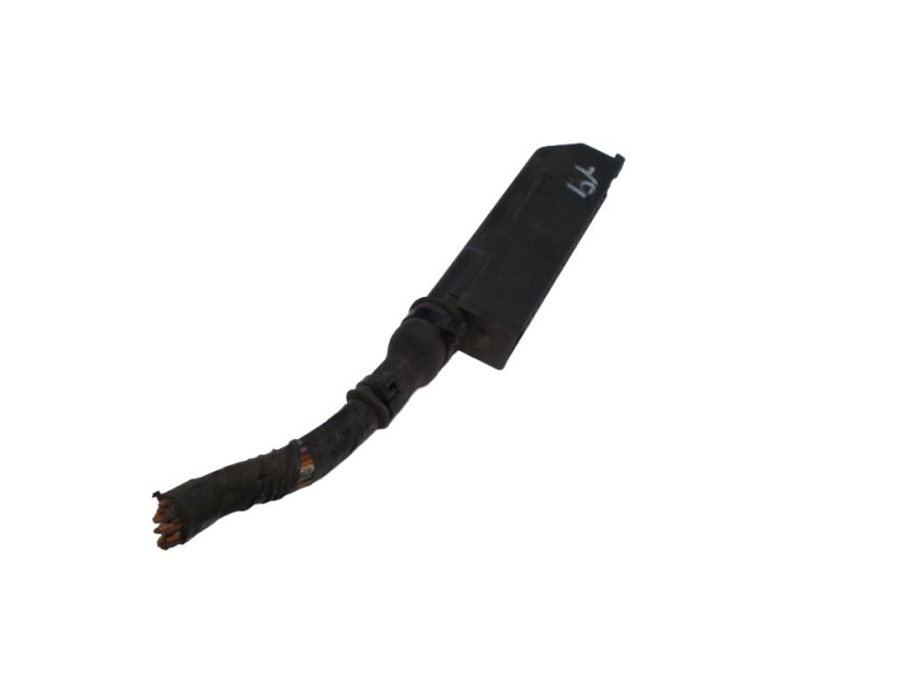 Connector to the Renault R19 engine control unit