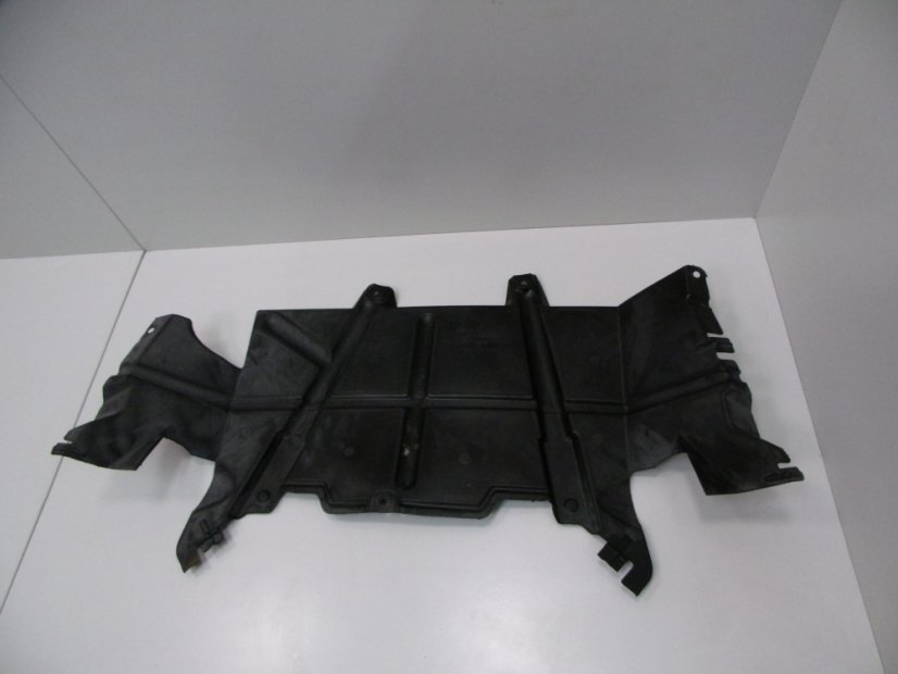 7700747632 Plastic under Renault Trafic I engine