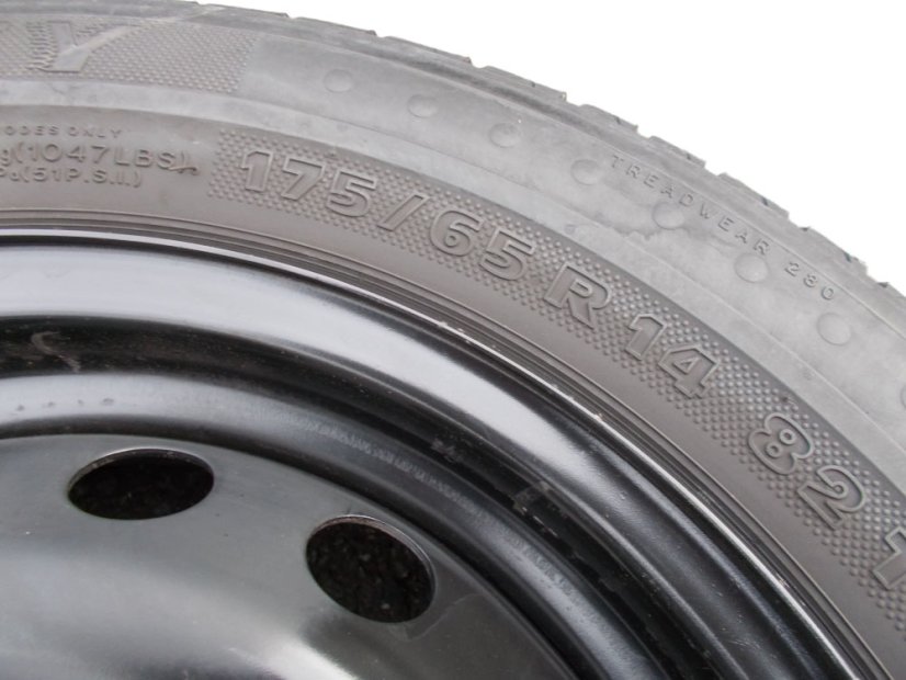 Spare (full width) Renault 5.5x14 ET36 4x100x60 - 175/65/14 MICHELIN
