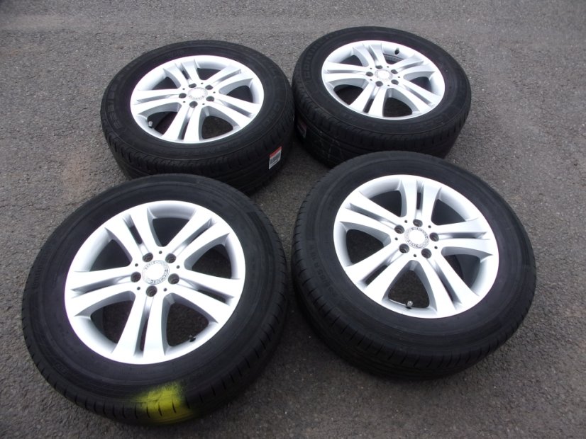 Letná obutá sada Mercedes-Benz, disky 8x18 ET67 5x112x66,5 A7514011302, pneu 255/55/18 105W CONTINENTAL